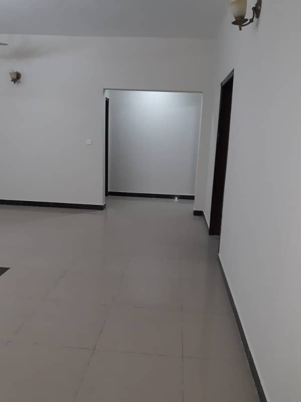 Neat and Clean 10 Marla 3 Bedrooms 6th Floor Apartment Available For Rent In Sector B Askari 11 Lahore 9