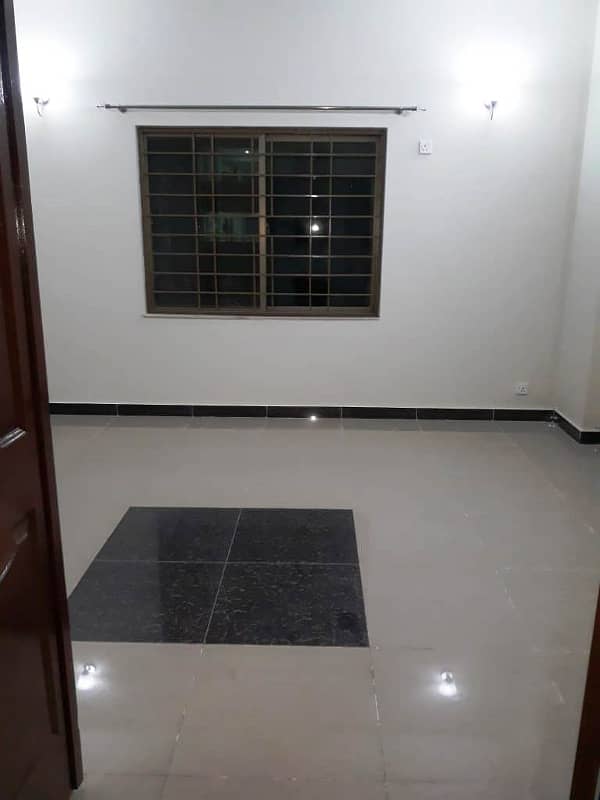 Neat and Clean 10 Marla 3 Bedrooms 6th Floor Apartment Available For Rent In Sector B Askari 11 Lahore 15