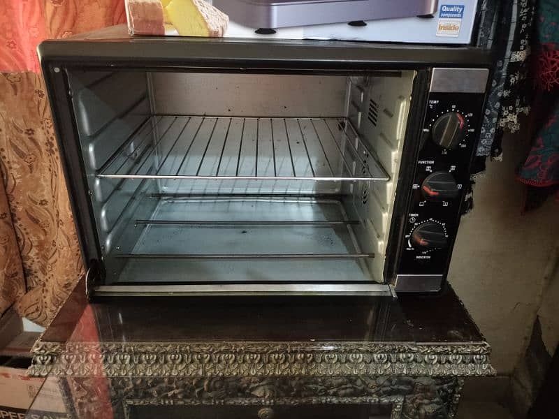 anex oven very neat n clean. for sale in 17000. almost new 3