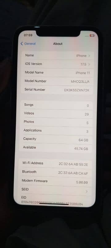 iphone 11 new condition ha urgent sale 64gb 99,%batri halt water pak 3