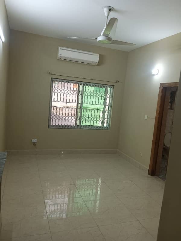 G-11/3 Size 30 60 Ground Floor Portion For Rent Full Independent 9