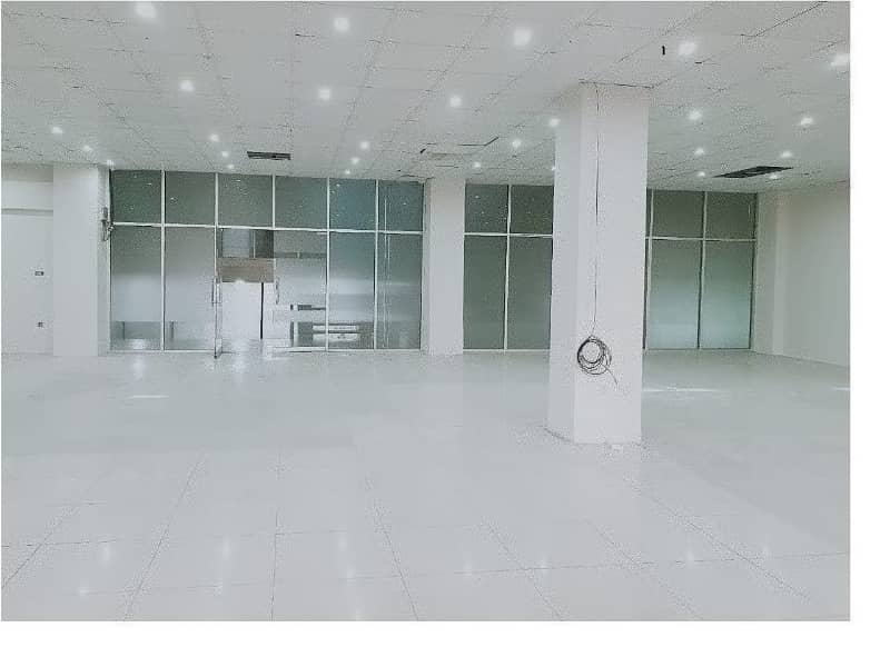 Office For Rent 3000 Square Feet Office Very Low Rent Real Pictures Main Boulevard Gulberg 3 Lahore 0