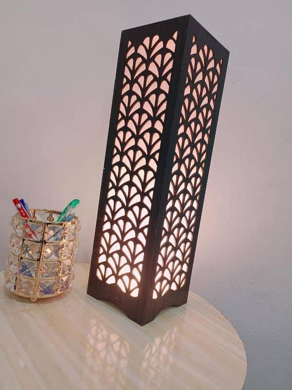 Beautiful table lamp only 50 pieces made limited edision 0