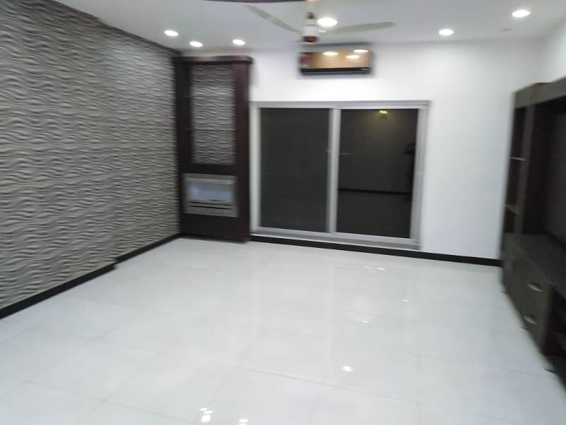 Like New 10 Marla Lower Portion For Rent In Oversease B Block Bahria Town Lahore 11