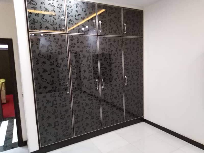 Like New 10 Marla Lower Portion For Rent In Oversease B Block Bahria Town Lahore 12