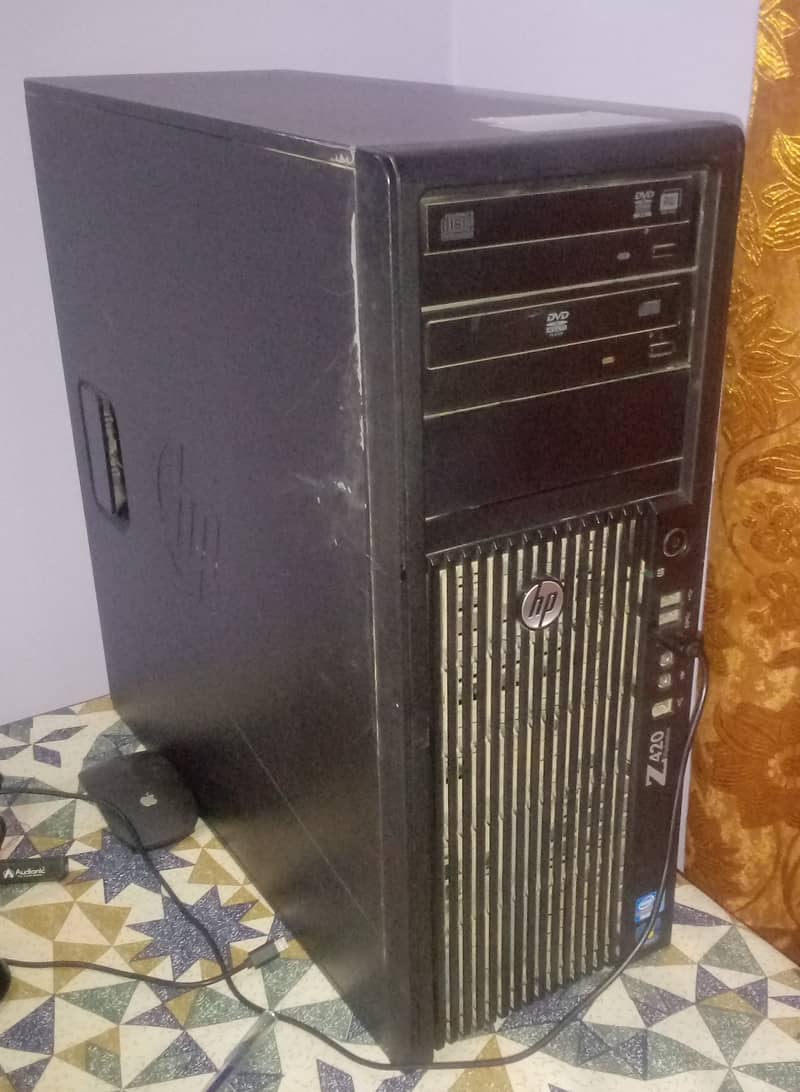 HP Z420 Workstation 16 Gb Ram, 1 GB Graphic Card 0