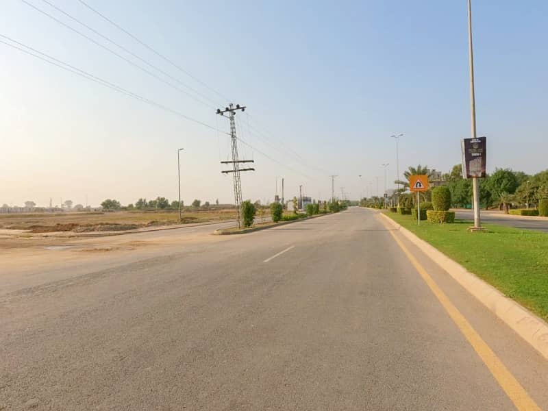 A Stunning Flat Is Up For Grabs In Bahria Town - Tipu Sultan Block Lahore 2