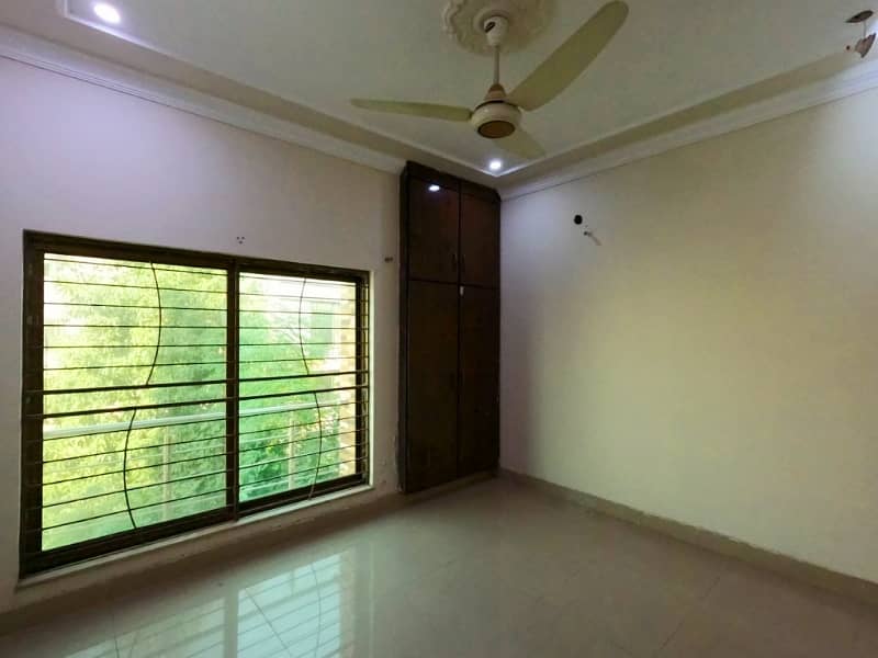 5 Marla House For sale In Bahria Town - Block CC Lahore 23