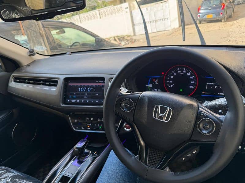 Honda Vezel 2014/16 Full Original Condition Urgent Sale 8