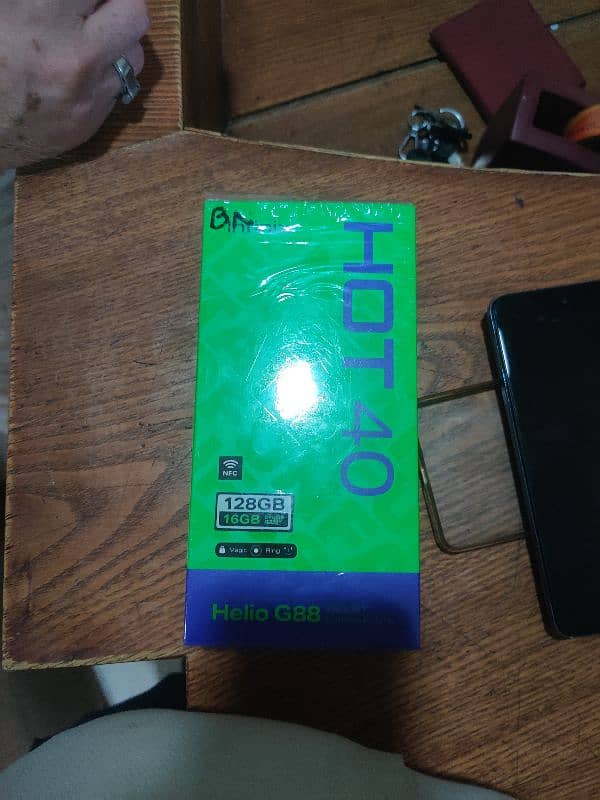 INFINIX HOT 40 6