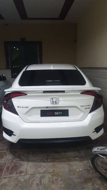 Honda Civic Oriel 2018 0