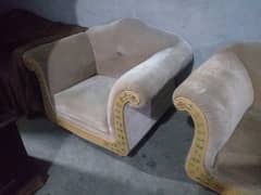 6 seater sofa set. . . . . . . 0313 412 3635