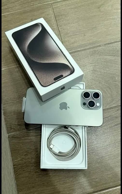 iphone 15 pro max 256 gb  non pta natural titanium 0