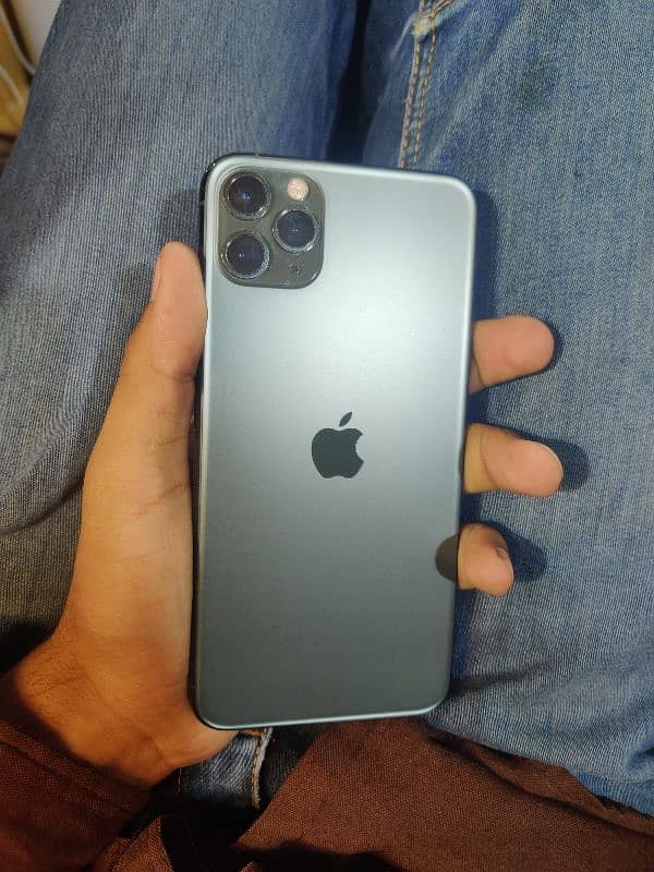 I phone 11 pro max pta 5