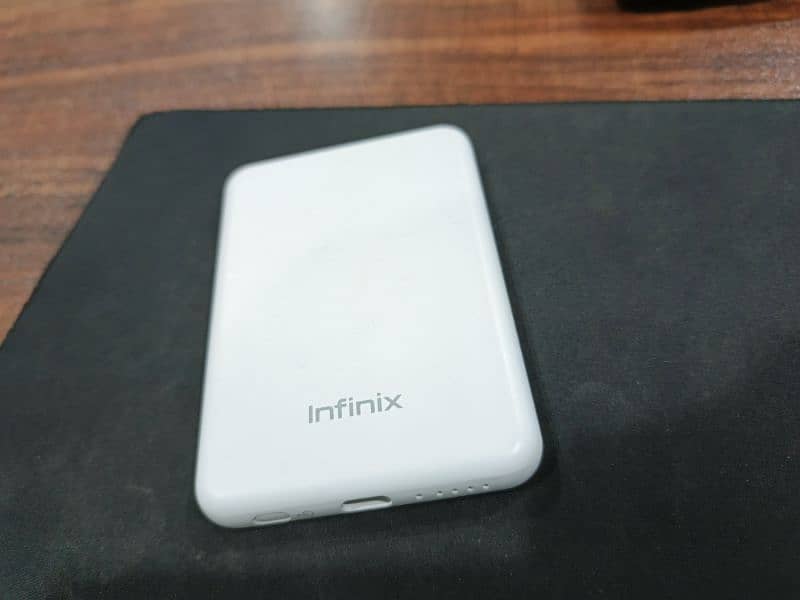 Infinix Wireless Charging Power Bank 20 day use 0