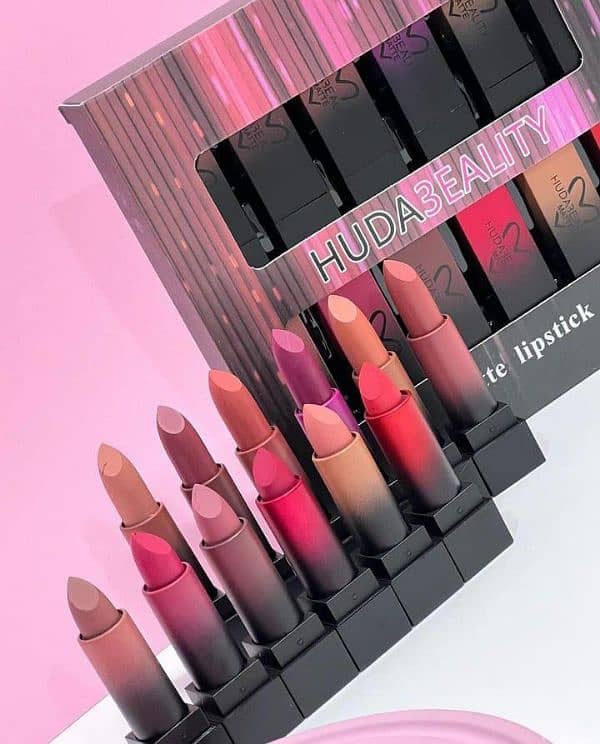 bold Covrage lipstick. . . pack of 12 0