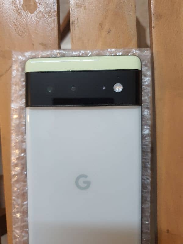 google pixel 6 8/128gb 10/10 4 months sim working non active unlock 5