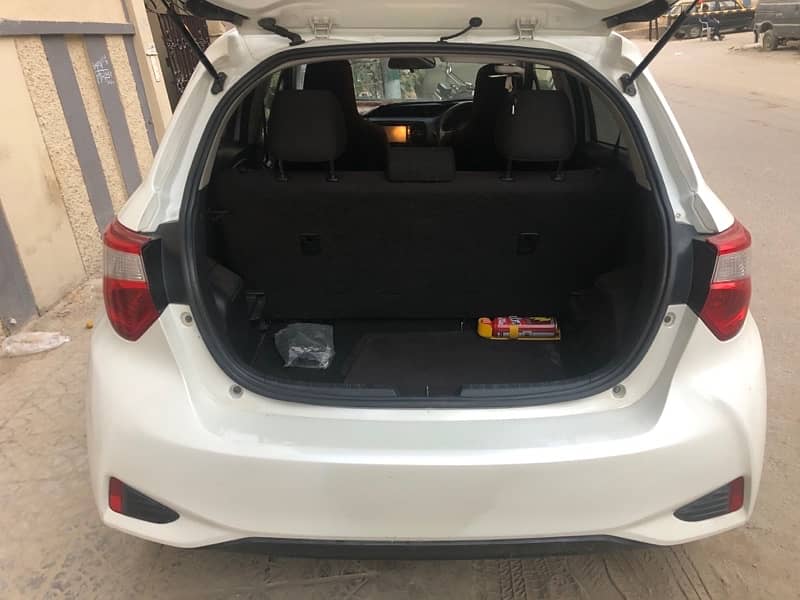 Toyota Vitz 2017 10