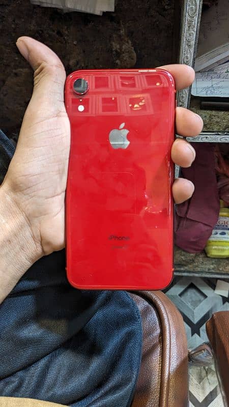 I PHONE XR 1