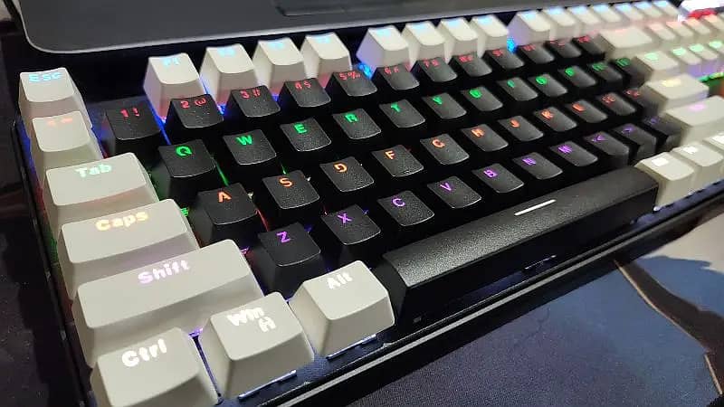 mechanical gaming keyboard OCG YT- 2014 with blue switches 3