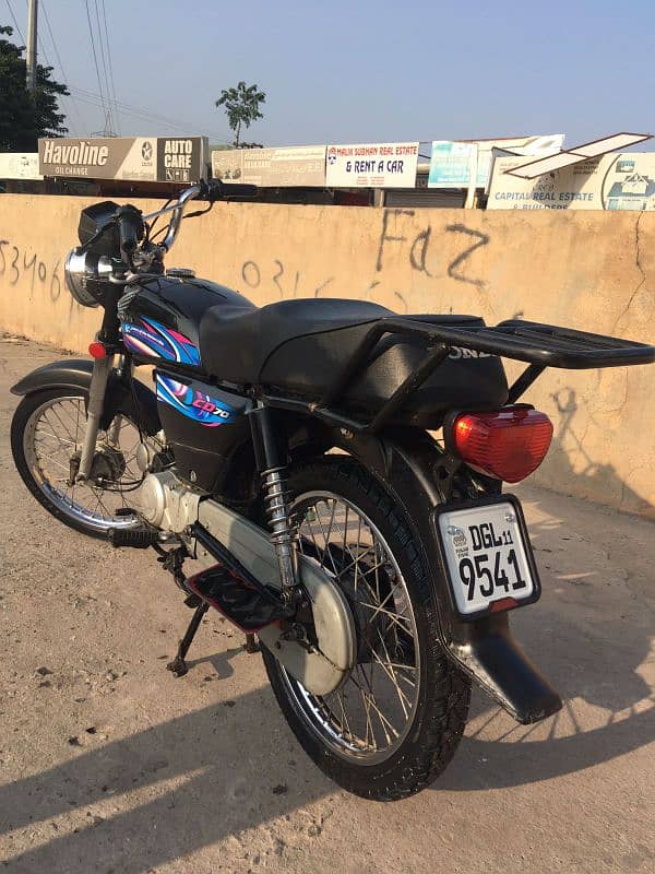 70 cc bike in very good condition 1