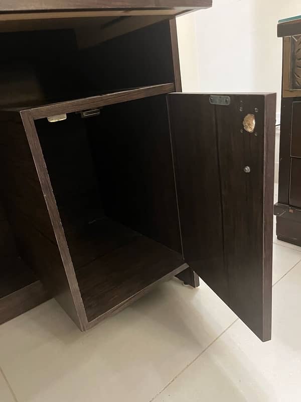 study table good quality wood used very affordable price no damages 1