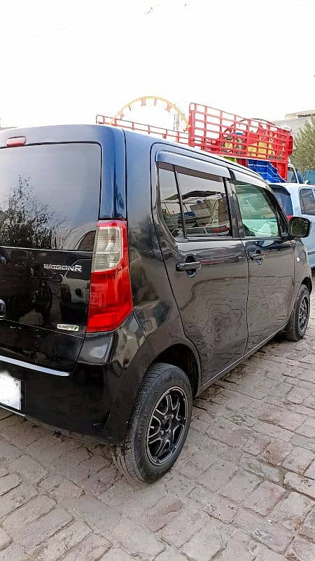 Suzuki Wagon R 2013 10