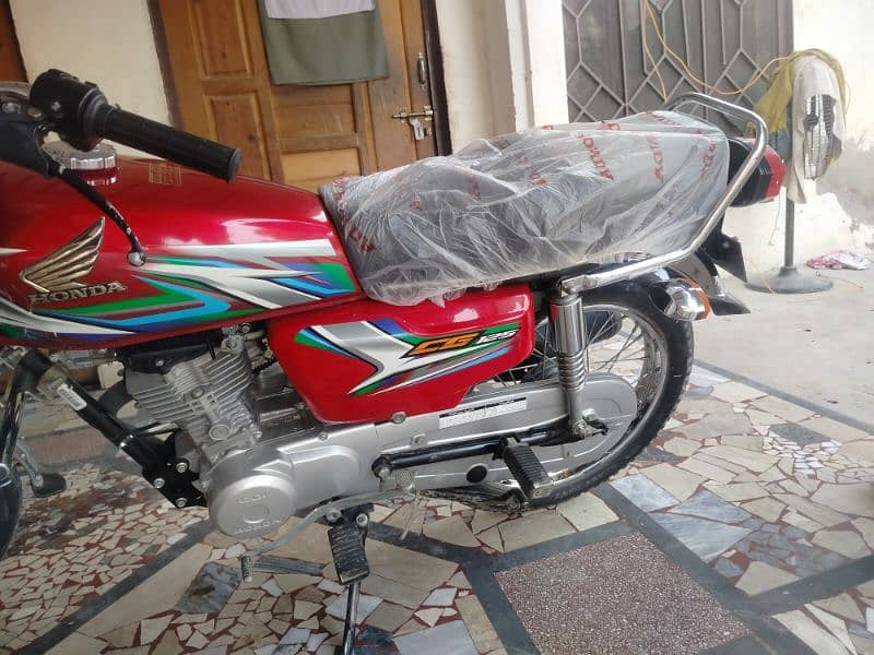 lush condition hona 125cc bike for sale 4