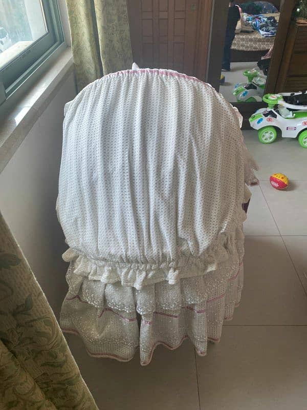 baby cot for sale in good condition 2