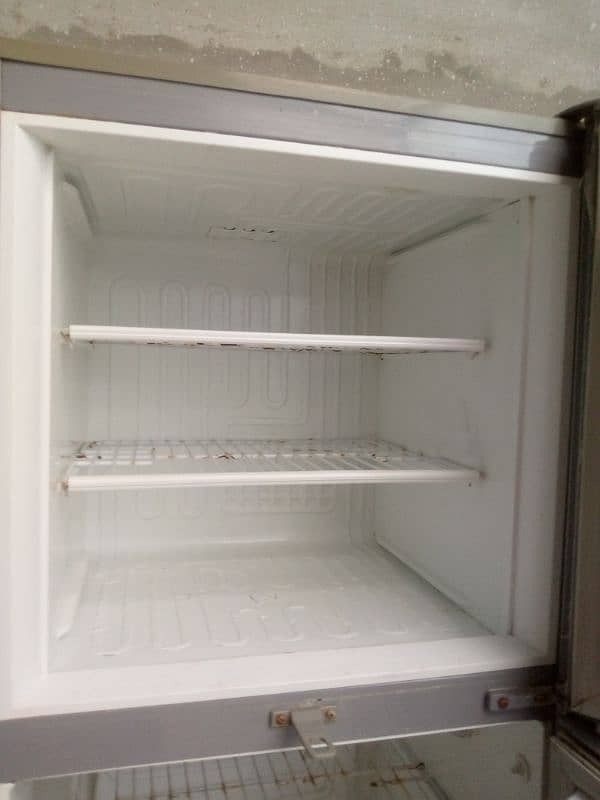 PEL REFRIGERATOR 0