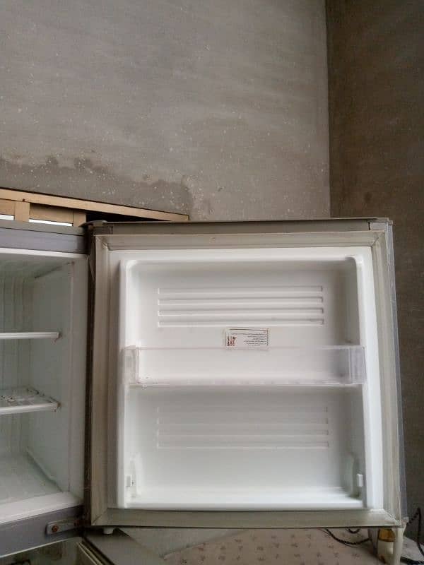 PEL REFRIGERATOR 7