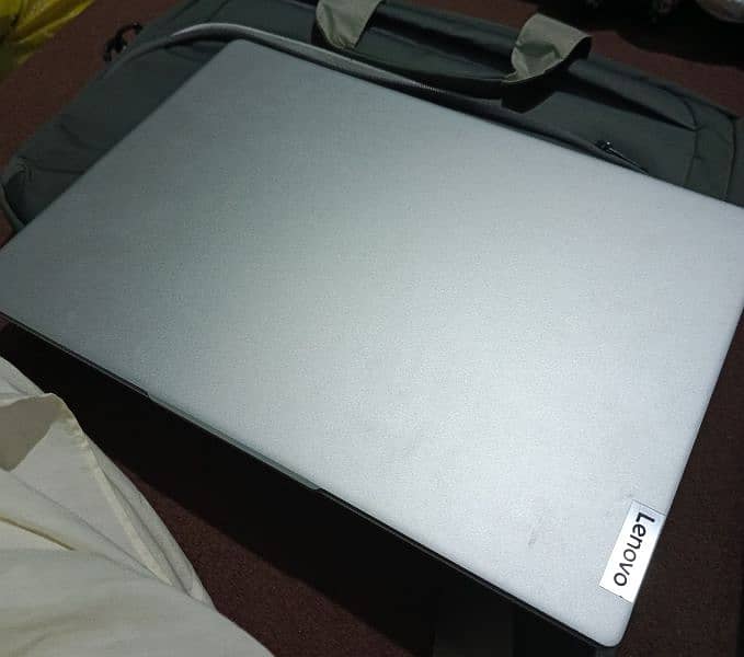 Lenovo IdeaPad slim 5 0