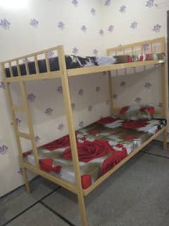 Bunk Bed. (iron)