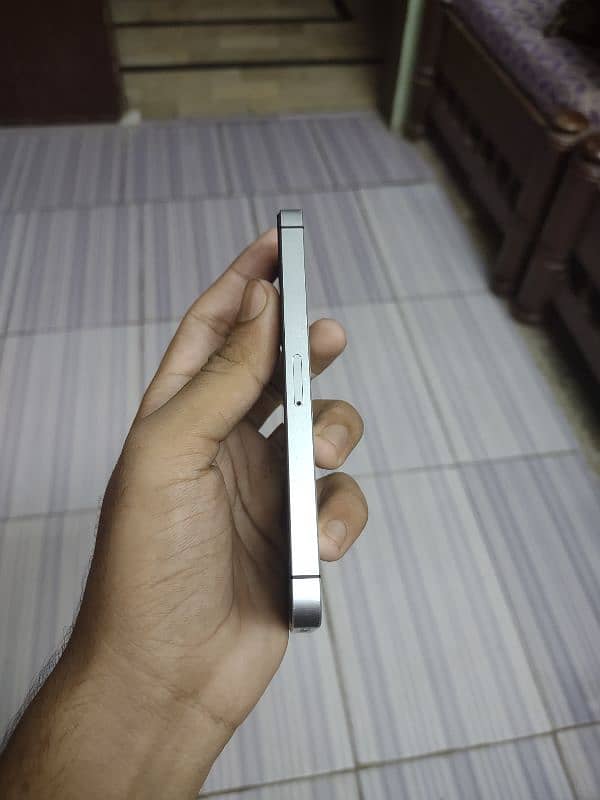 I Phone SE 32GB Non Pta Good Condition 2