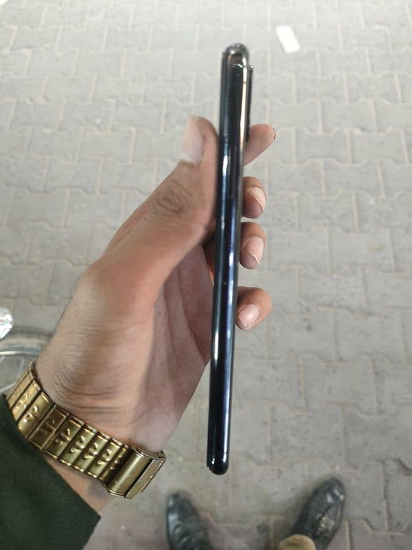 Iphone Xs Max.     256gb only iPhone 0