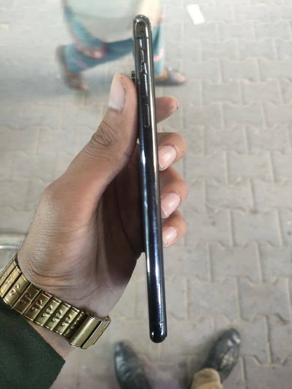 Iphone Xs Max.     256gb only iPhone 2