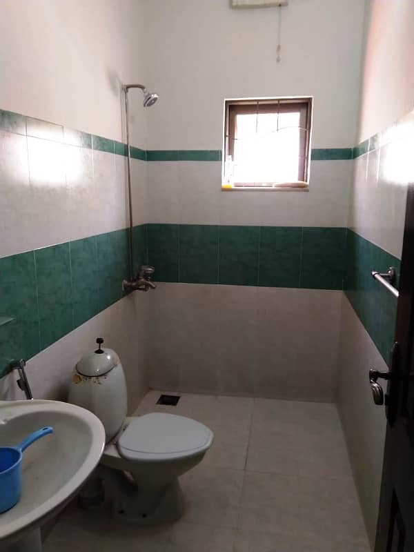 Neat and Clean 10 Marla 3 Bedroom House Available For Rent In Sector A Askari - 11 Lahore 4