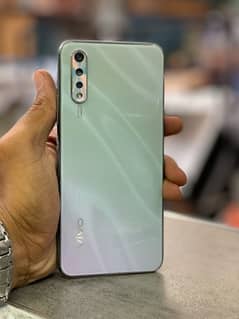 vivo S1