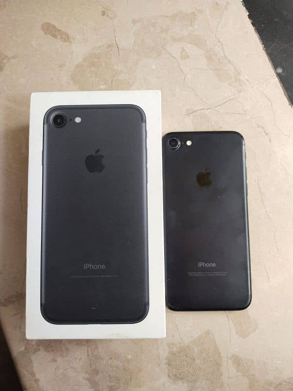 iPhone 7 32gb pta approved 2