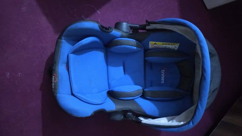 baby carrier and car seat 2