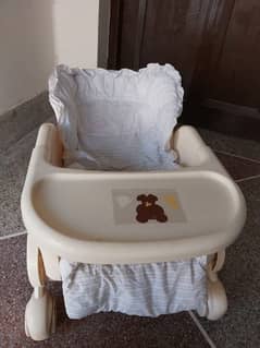 4 in one baby bed,with swing and chair used good condetion03006175679