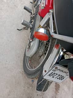 HONDA 125 22 MODEL URGENT SALE