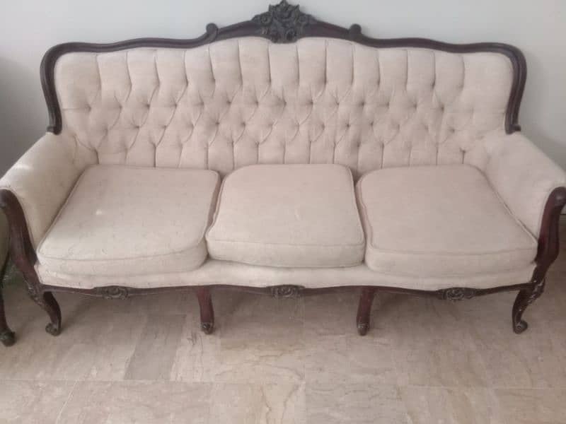 chinoti sofa urgent sale 3