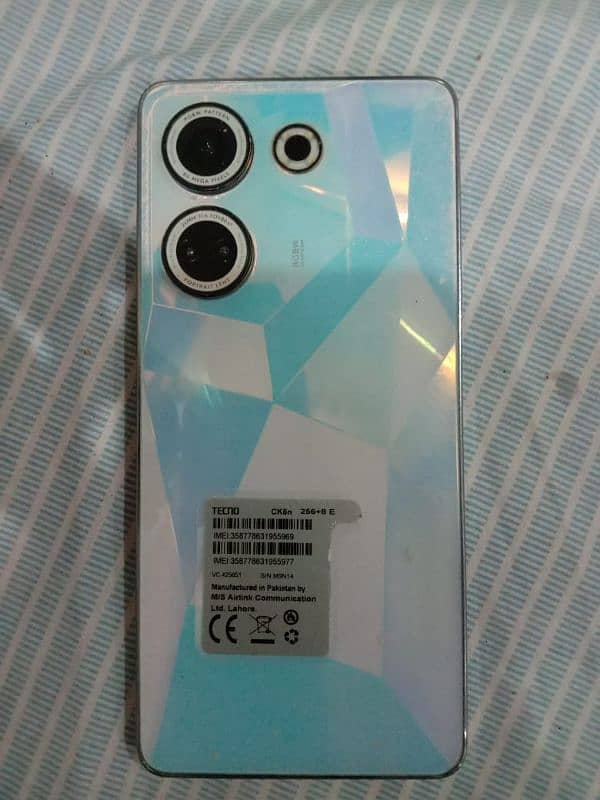 tecno cammon 20  with box and charger  all ok      exchange available 0