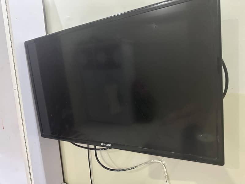 Samsung 32 inch lcd 0