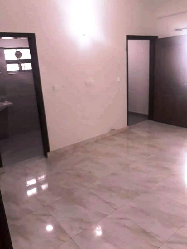 Neat and Clean New Design 10 Marla 3 Bedrooms 1st Floor Apartment Available For Sale In Sector B Askari 11 Lahore 4