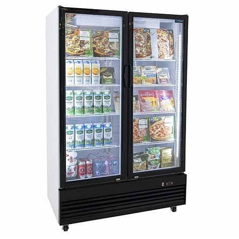 commercial refrigeration with this high-capacity display chiller 16