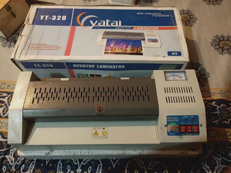 YT320 Laminator Machine Like New 0