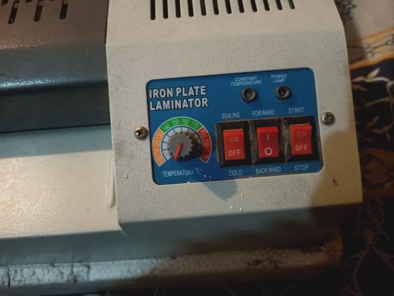 YT320 Laminator Machine Like New 6