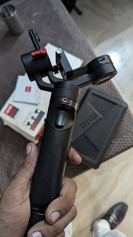 Zhiyun Crane M2 4